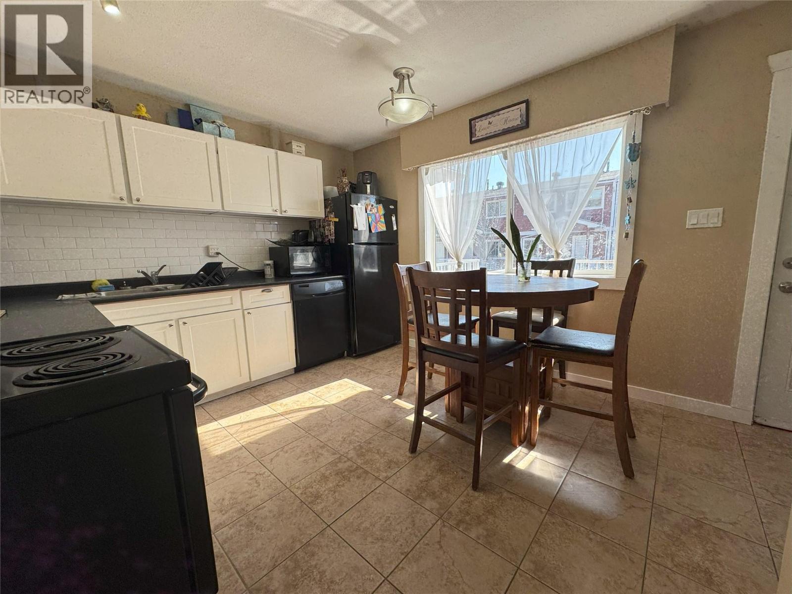 1716 Willowbrook Crescent Unit# 229, Dawson Creek, British Columbia  V1G 2P9 - Photo 4 - 10387426