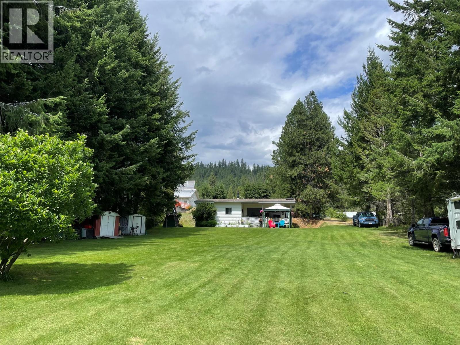 7524 Deer Park Road, Deer Park, British Columbia  V1N 4V8 - Photo 6 - 10387387