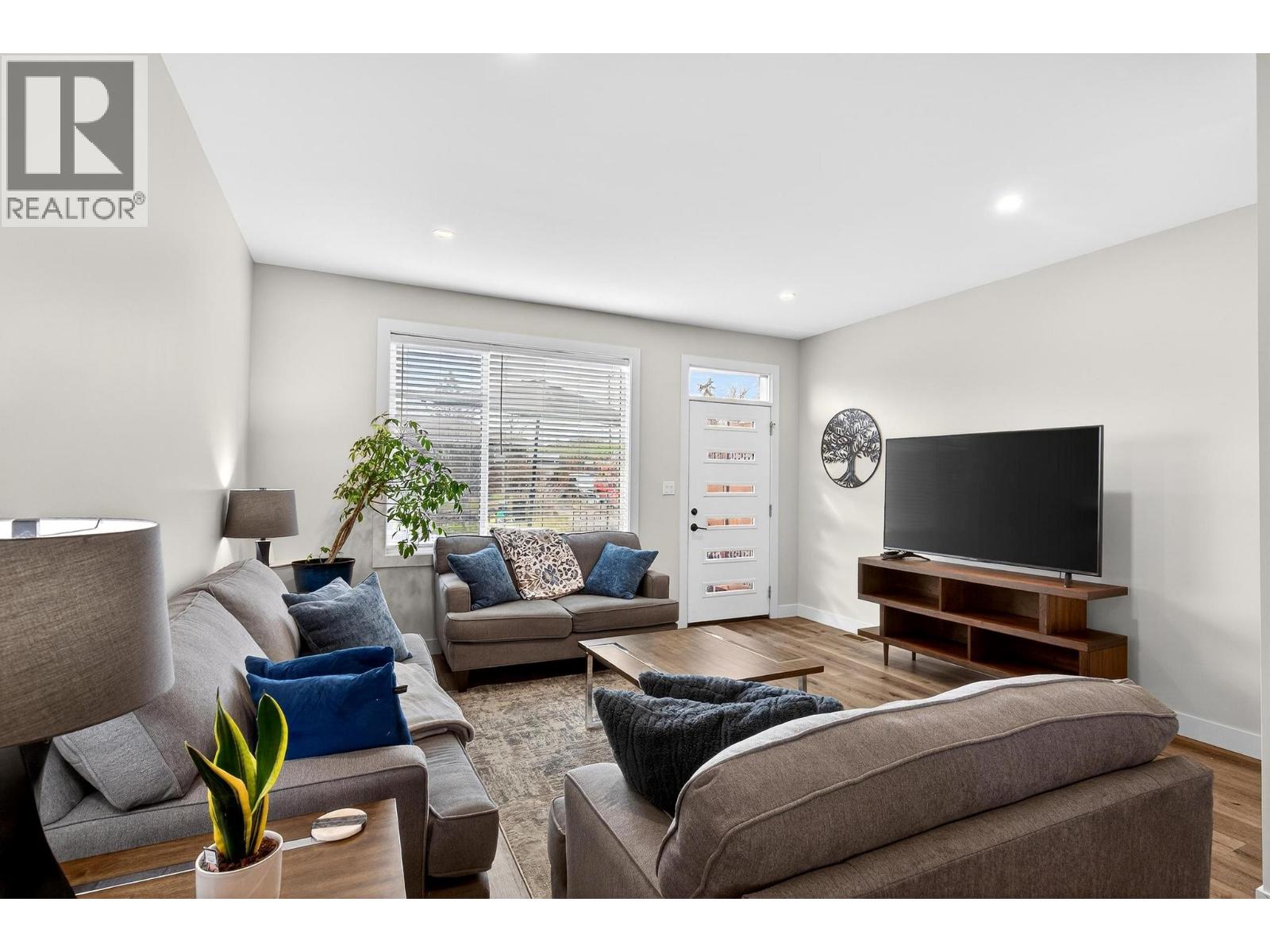 3405 16 Avenue Unit# 3, Vernon, British Columbia  V1T 1A7 - Photo 2 - 10387307
