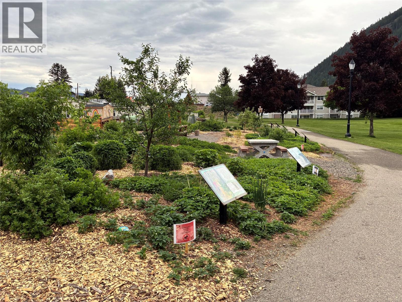 743 Okanagan Avenue Unit# 200, Chase, British Columbia  V0E 1M0 - Photo 34 - 10387133