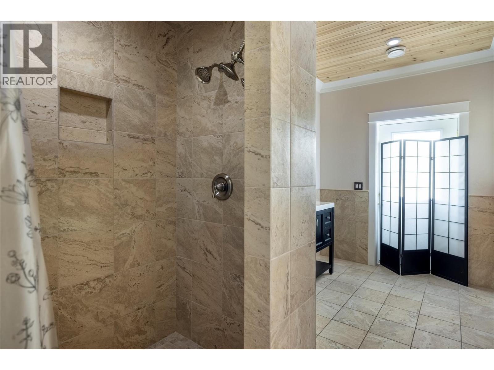 1727 Davidson Road, Lake Country, British Columbia  V4V 1J9 - Photo 56 - 10387384