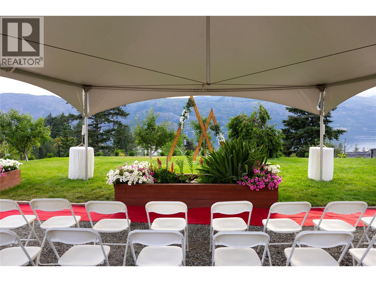 1727 Davidson Road, Lake Country, British Columbia  V4V 1J9 - Photo 62 - 10387384