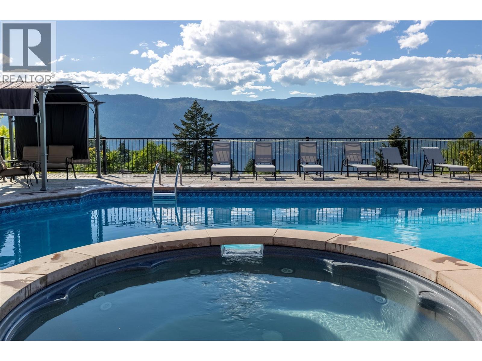 1727 Davidson Road, Lake Country, British Columbia  V4V 1J9 - Photo 7 - 10387384