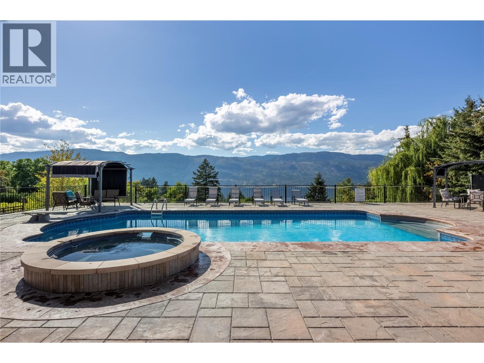 1727 Davidson Road, Lake Country, British Columbia  V4V 1J9 - Photo 8 - 10387384