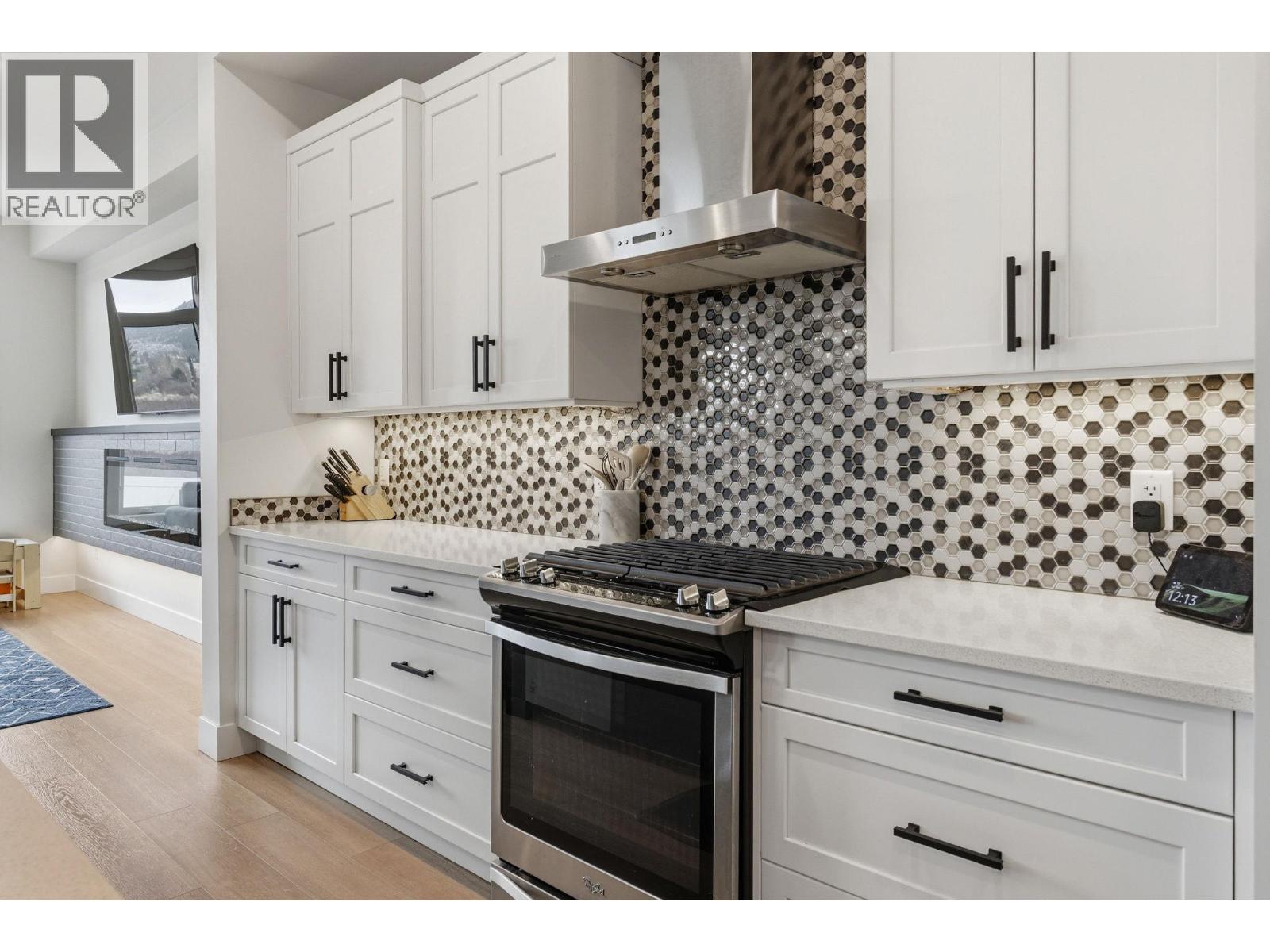 3355 Hawks Crescent, Westbank, British Columbia  V4T 0A7 - Photo 10 - 10387370