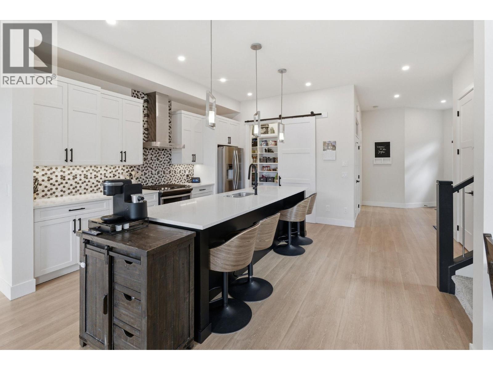 3355 Hawks Crescent, Westbank, British Columbia  V4T 0A7 - Photo 8 - 10387370