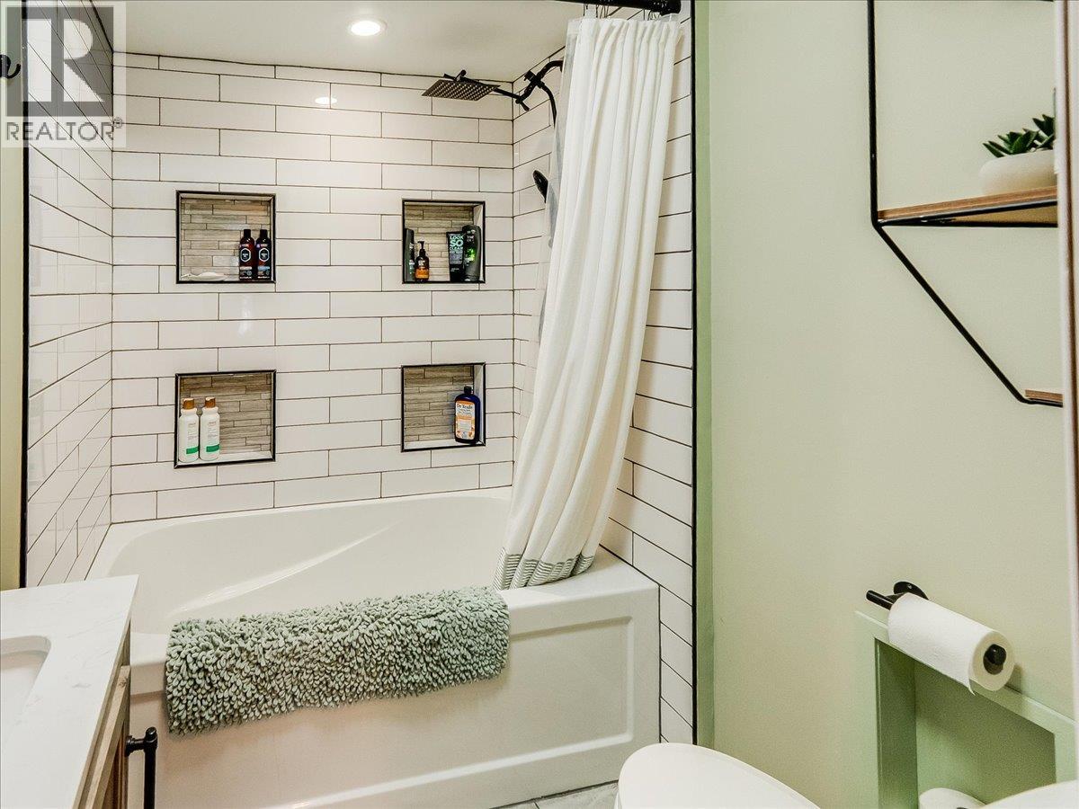 613 11th Avenue, Castlegar, British Columbia  V1N 1J7 - Photo 45 - 10387358