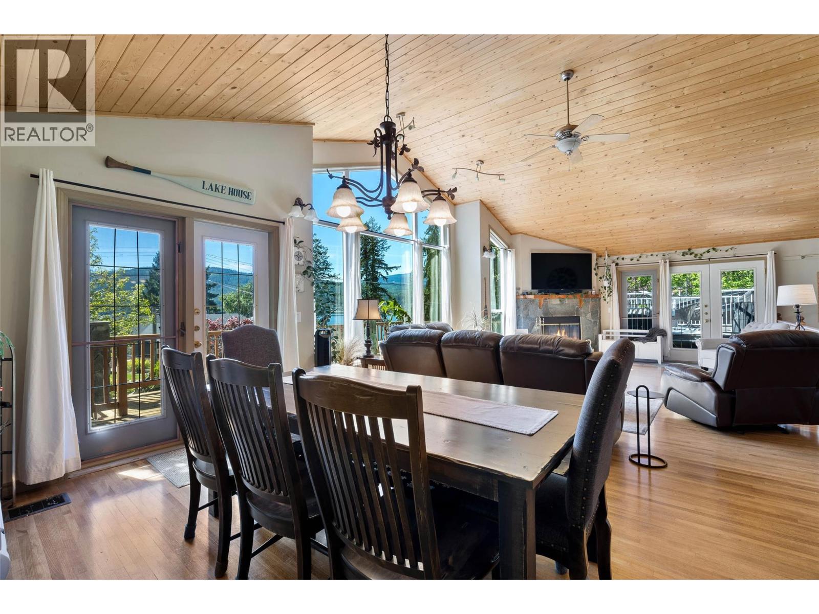 8697 St. Ives Road, St. Ives, British Columbia  V0E 1M9 - Photo 13 - 10387331