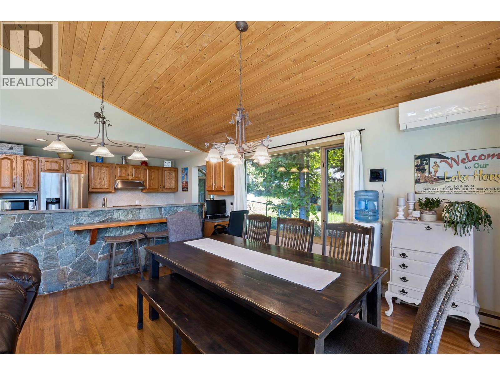 8697 St. Ives Road, St. Ives, British Columbia  V0E 1M9 - Photo 14 - 10387331