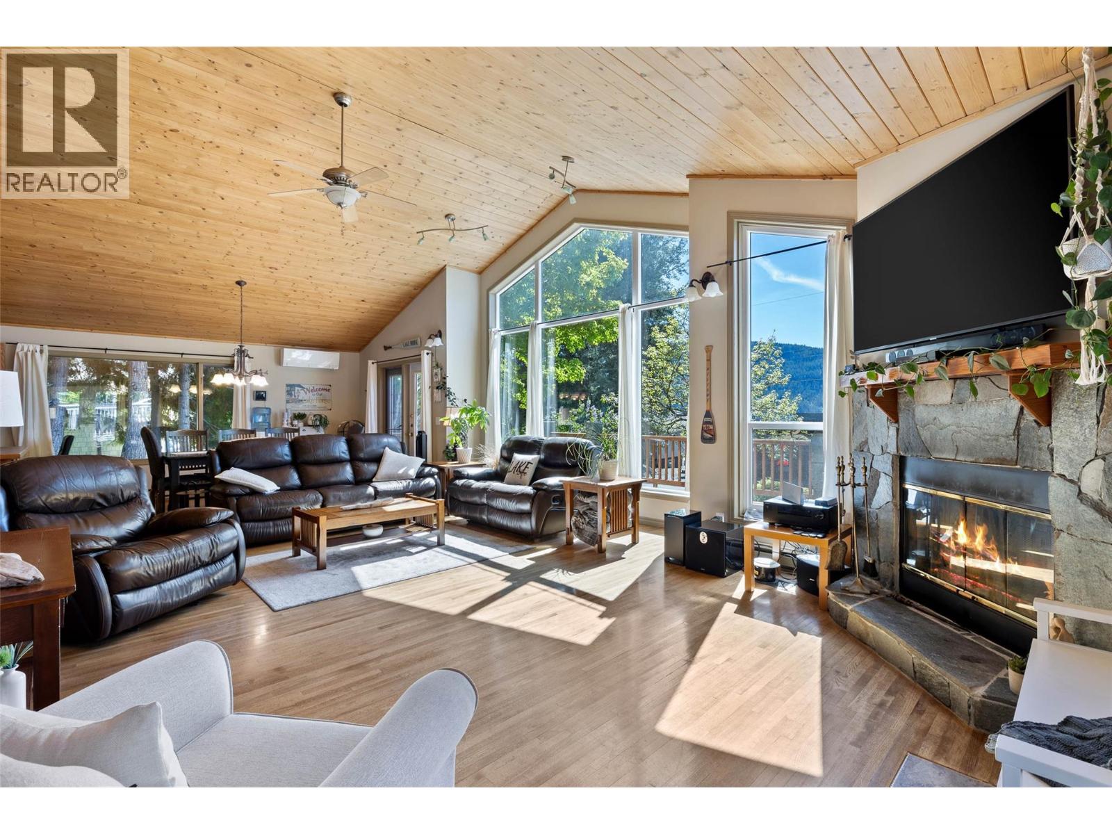 8697 St. Ives Road, St. Ives, British Columbia  V0E 1M9 - Photo 16 - 10387331