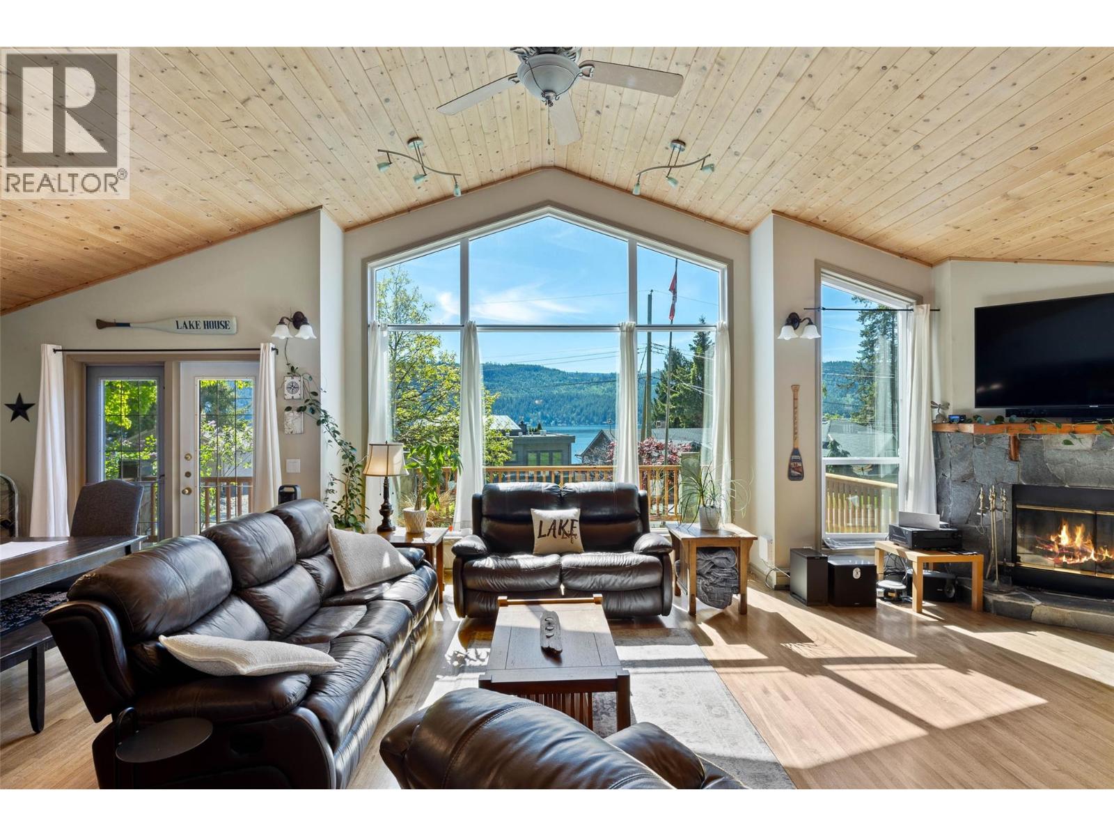 8697 St. Ives Road, St. Ives, British Columbia  V0E 1M9 - Photo 17 - 10387331