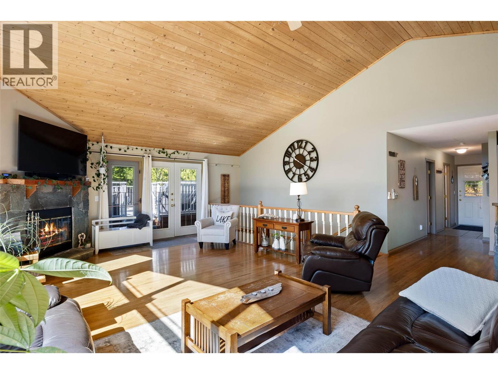 8697 St. Ives Road, St. Ives, British Columbia  V0E 1M9 - Photo 18 - 10387331