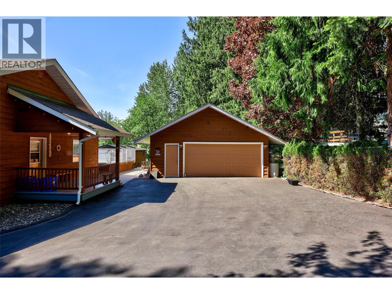 8697 St. Ives Road, St. Ives, British Columbia  V0E 1M9 - Photo 39 - 10387331