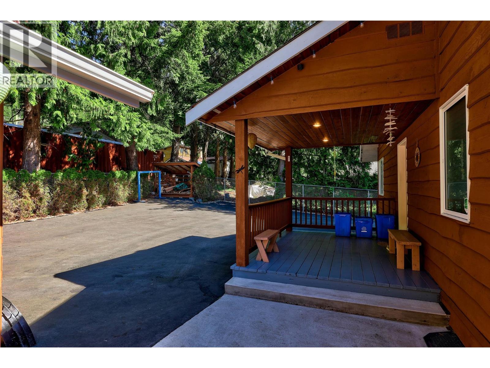 8697 St. Ives Road, St. Ives, British Columbia  V0E 1M9 - Photo 40 - 10387331