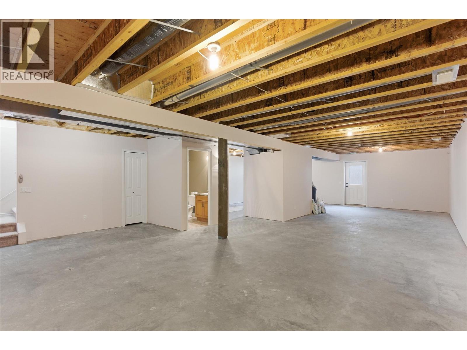 1661 Woodburn Drive, Cache Creek, British Columbia  V0K 1H0 - Photo 18 - 10387160