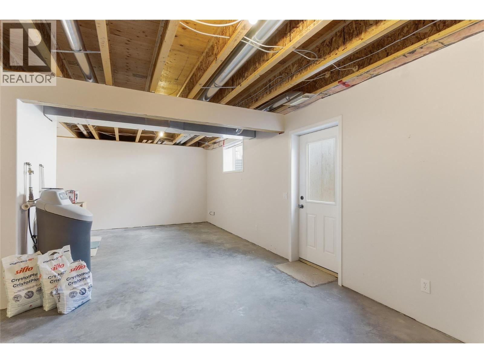 1661 Woodburn Drive, Cache Creek, British Columbia  V0K 1H0 - Photo 21 - 10387160