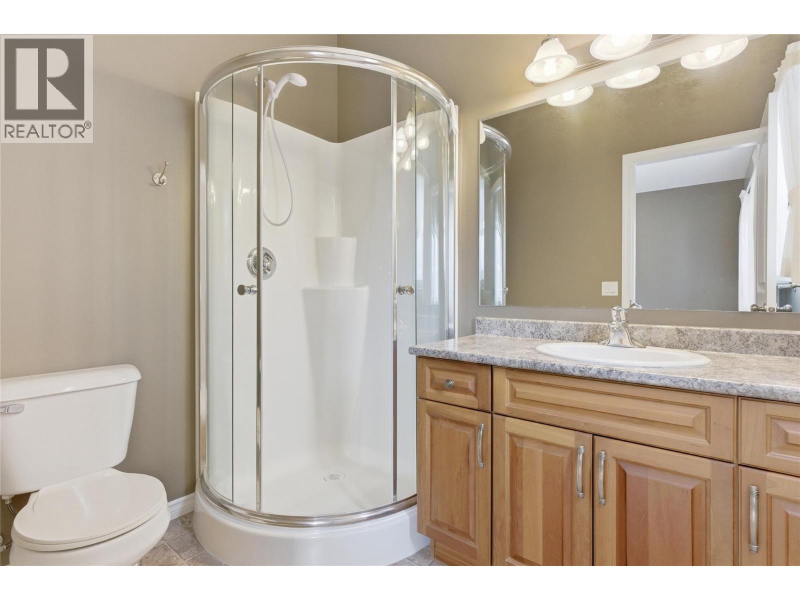 1661 Woodburn Drive, Cache Creek, British Columbia  V0K 1H0 - Photo 8 - 10387160