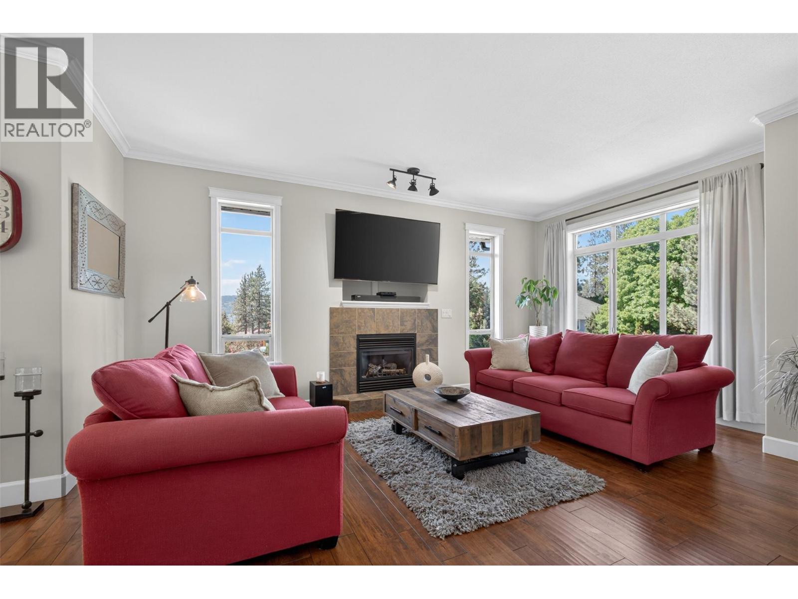 2131 Shannon Way, West Kelowna, British Columbia  V4T 2G6 - Photo 2 - 10385752
