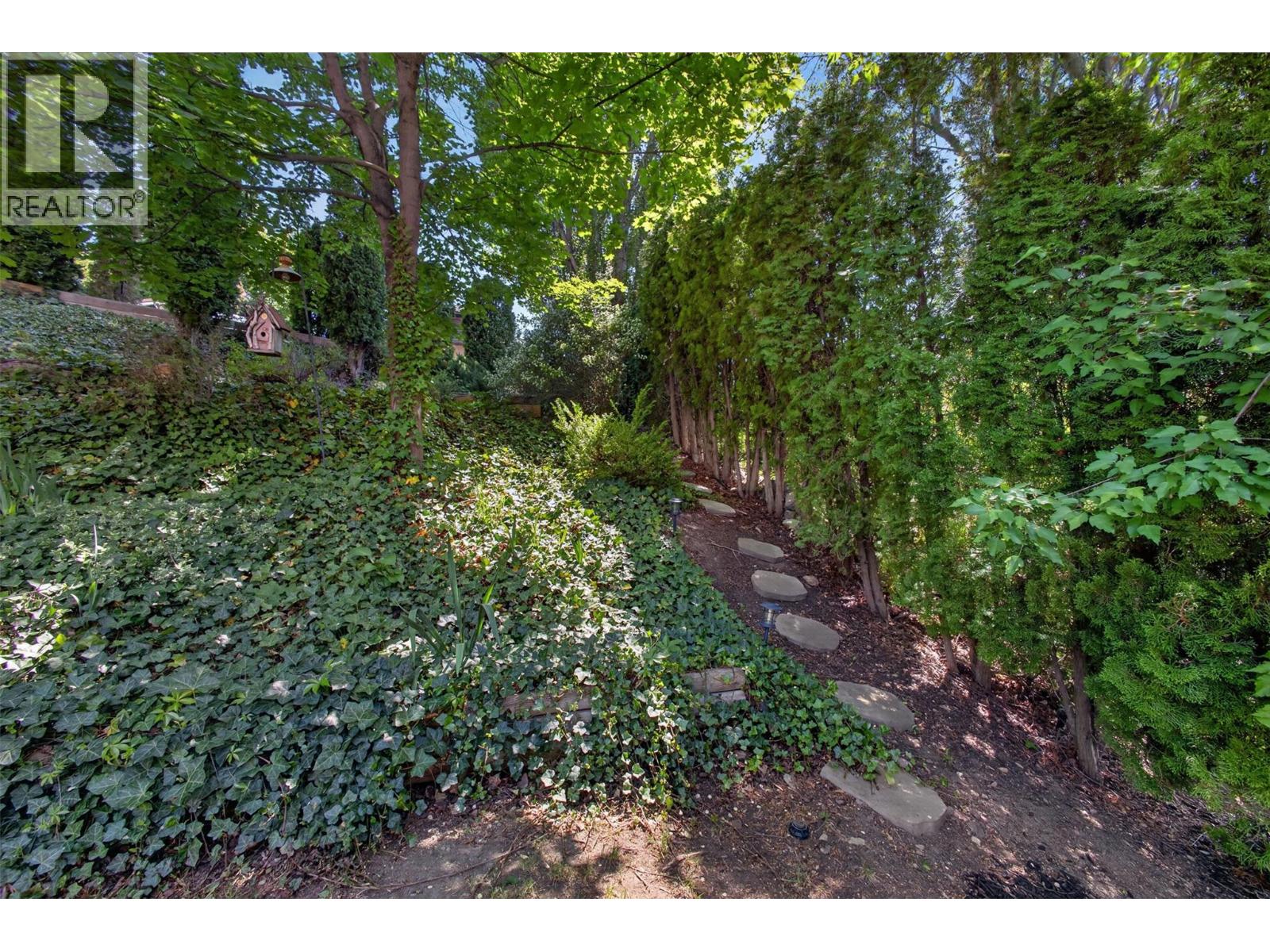 2131 Shannon Way, West Kelowna, British Columbia  V4T 2G6 - Photo 28 - 10385752