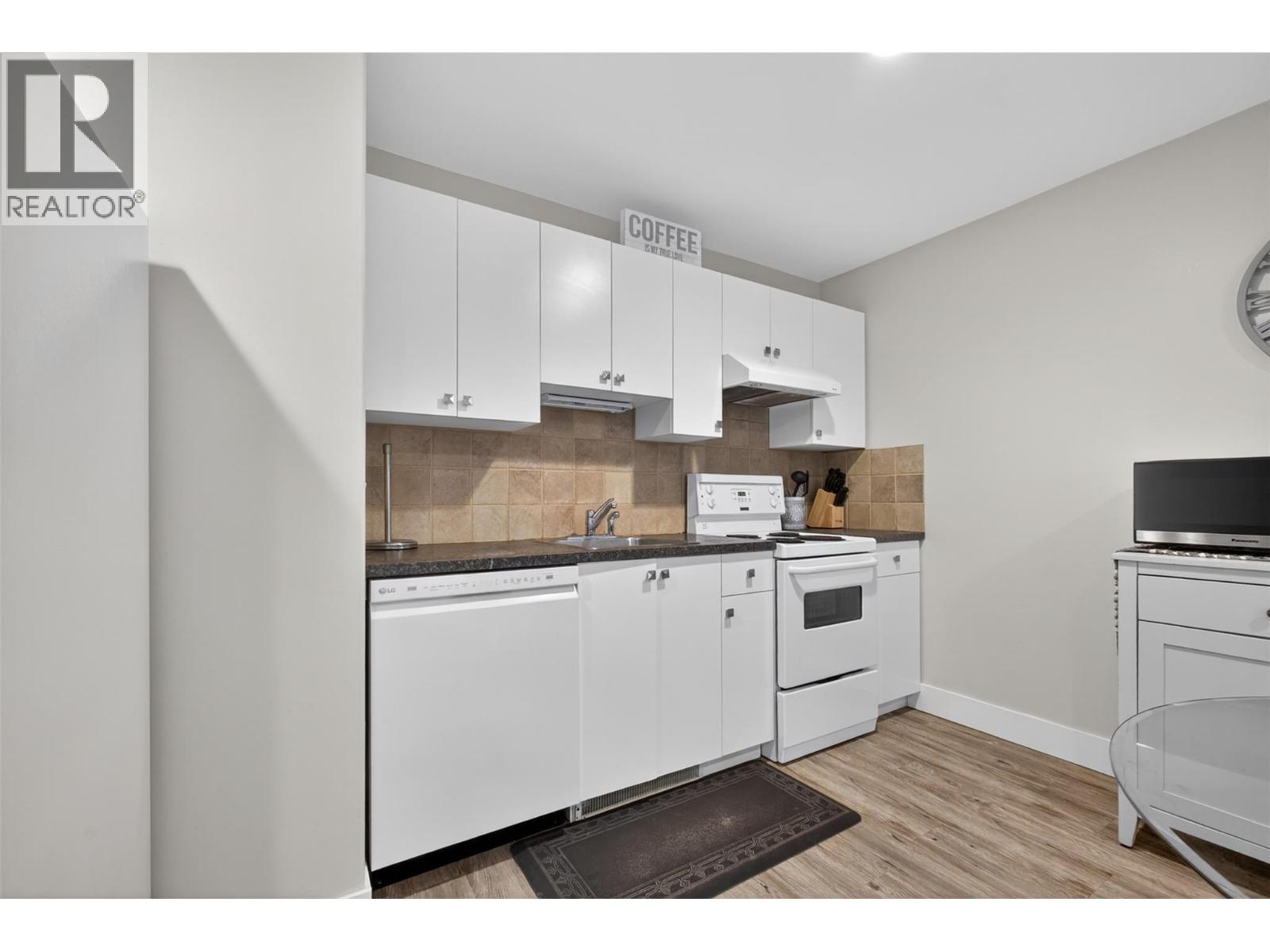 2131 Shannon Way, West Kelowna, British Columbia  V4T 2G6 - Photo 36 - 10385752