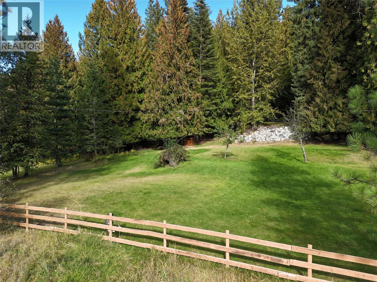 324 Arrow Creek E Road, Arrow Creek, British Columbia  V0B 1G9 - Photo 2 - 10385432