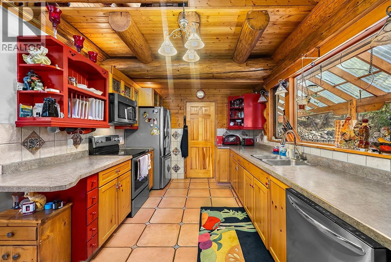 324 Arrow Creek E Road, Arrow Creek, British Columbia  V0B 1G9 - Photo 24 - 10385432