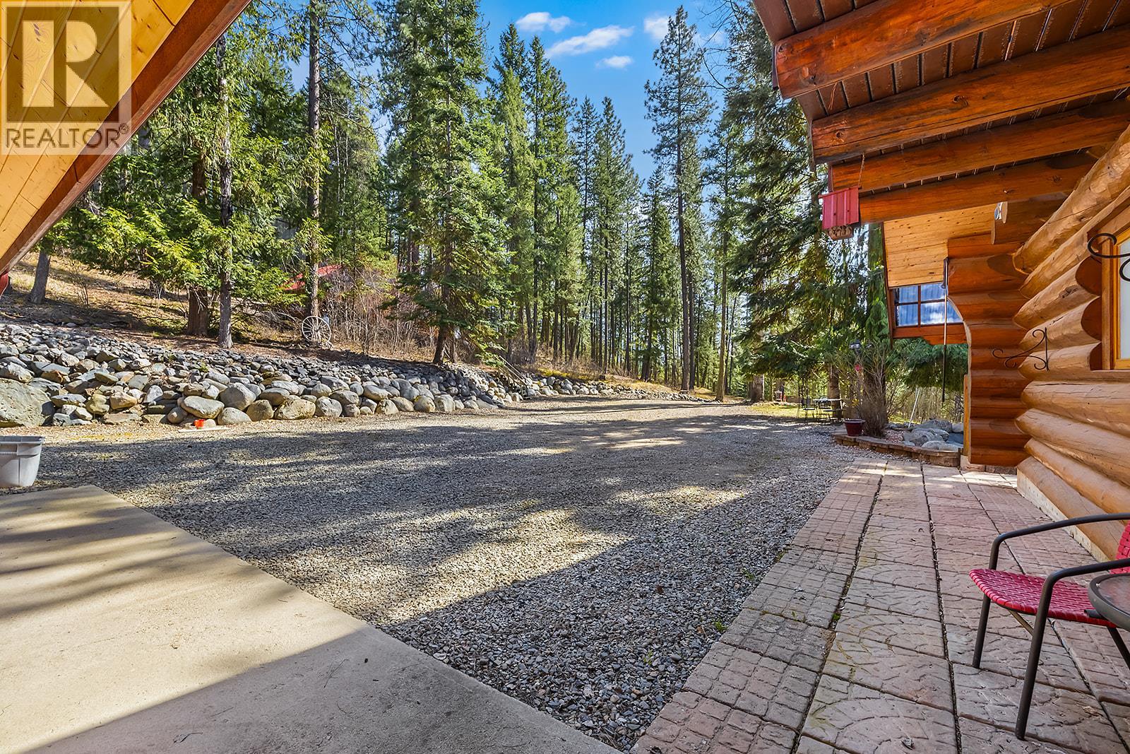 324 Arrow Creek E Road, Arrow Creek, British Columbia  V0B 1G9 - Photo 8 - 10385432
