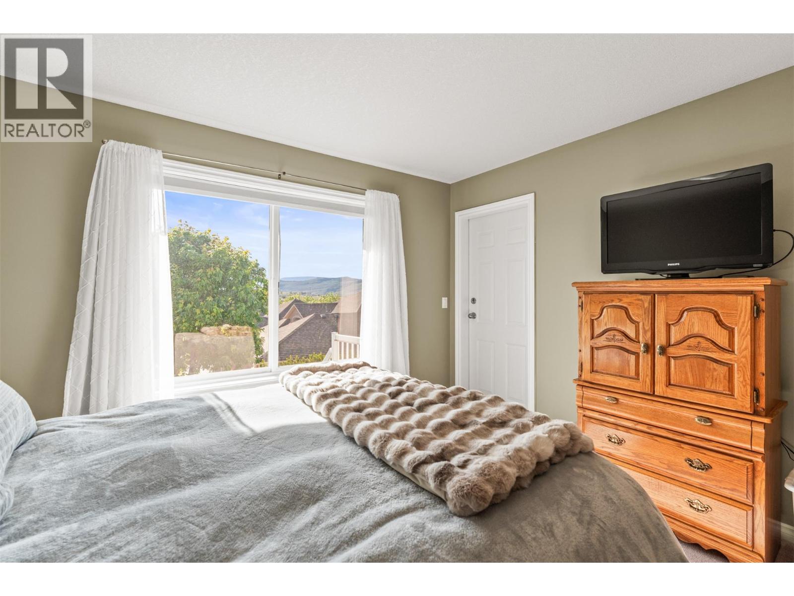 938 Mt Bulman Drive, Vernon, British Columbia  V1B 3W7 - Photo 15 - 10387360