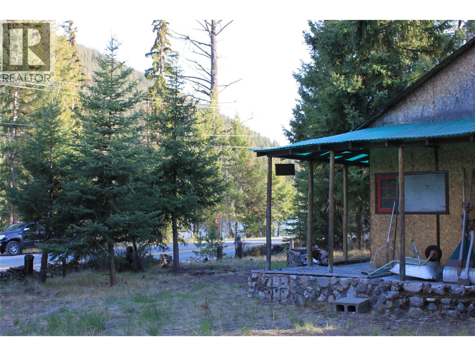 3558 Princeton Summerland Road, Princeton, British Columbia  V0X 1W0 - Photo 2 - 10387468