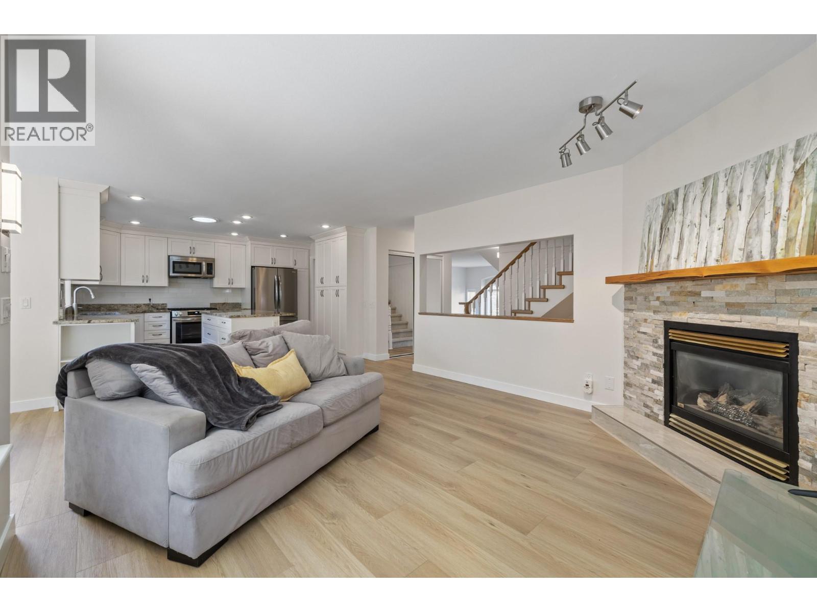 1638 Lindsay Drive, Kelowna, British Columbia  V1V 1T5 - Photo 9 - 10387410