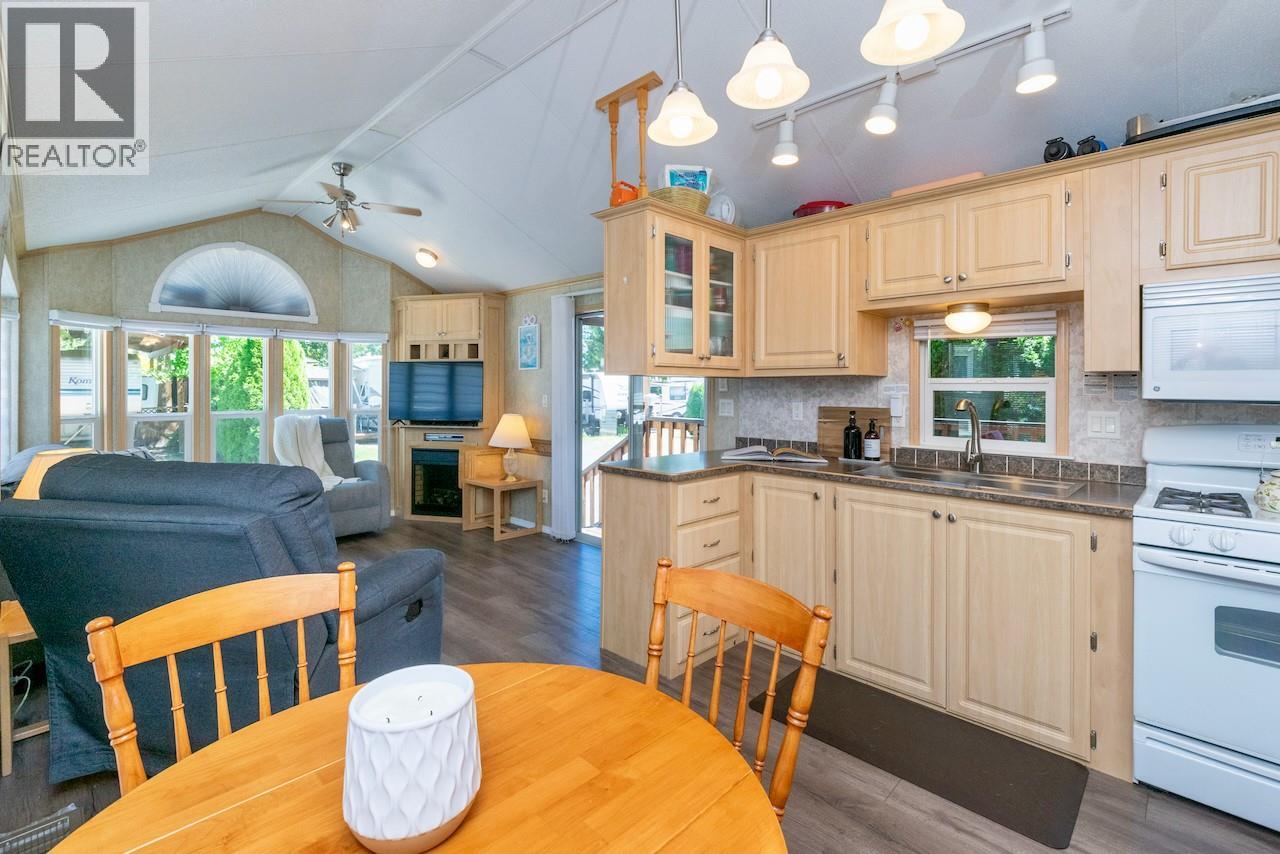 1131 Pine Grove Road Unit# 18 Lot# 18, Scotch Creek, British Columbia  V0E 1M5 - Photo 17 - 10387118