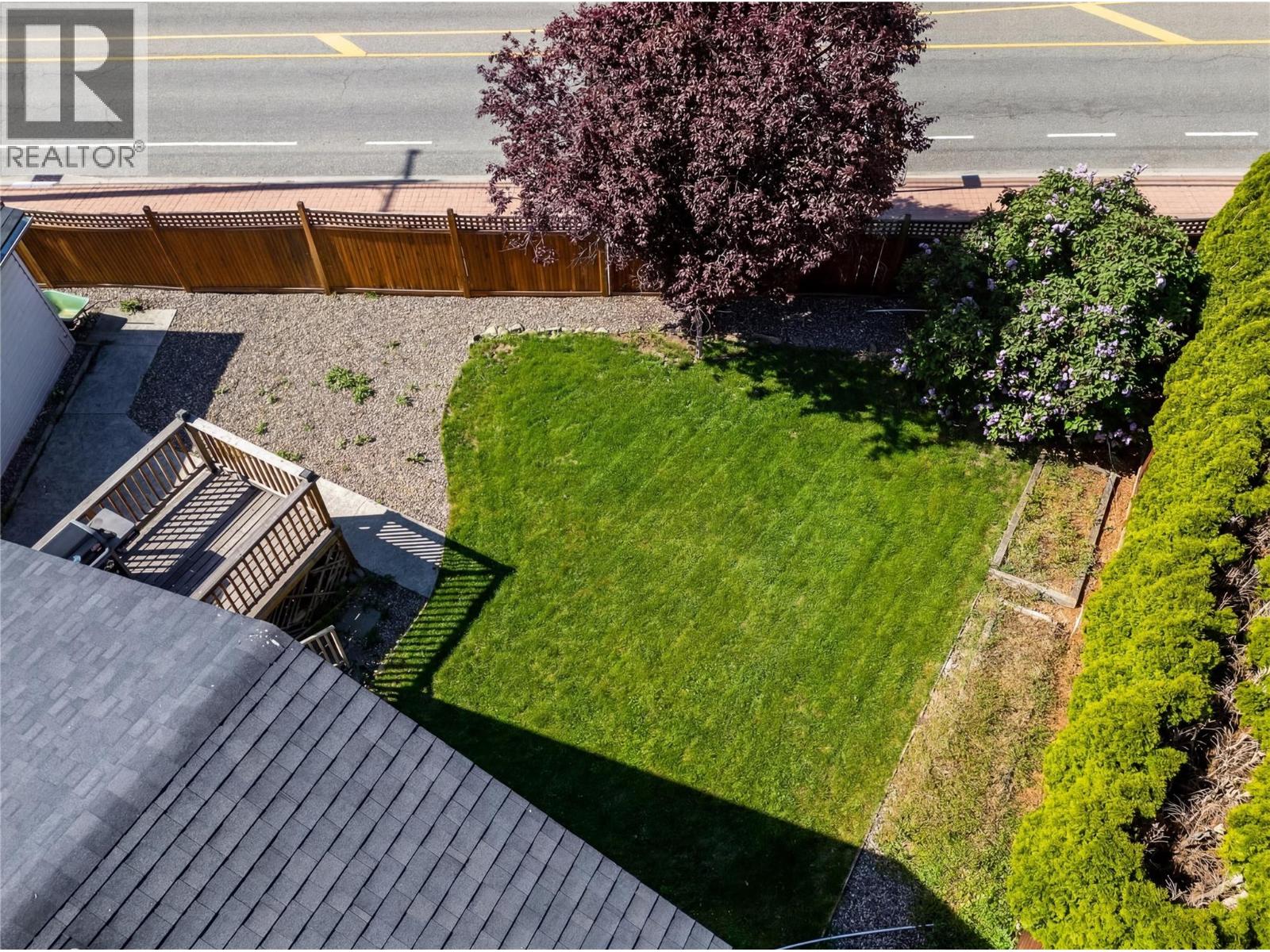 198 Ritchie Court, Kelowna, British Columbia  V1V 2A8 - Photo 8 - 10387038