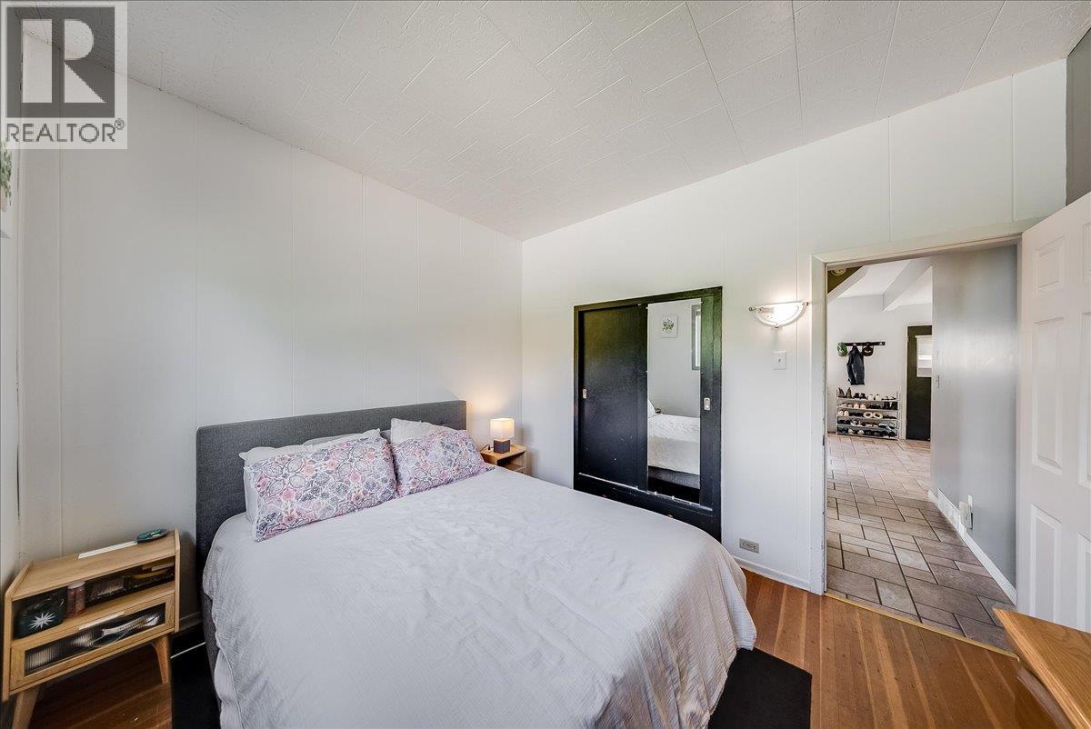 128 Haig Street, Warfield, British Columbia  V1R 2L9 - Photo 14 - 10387374