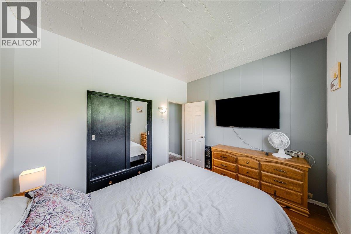 128 Haig Street, Warfield, British Columbia  V1R 2L9 - Photo 15 - 10387374