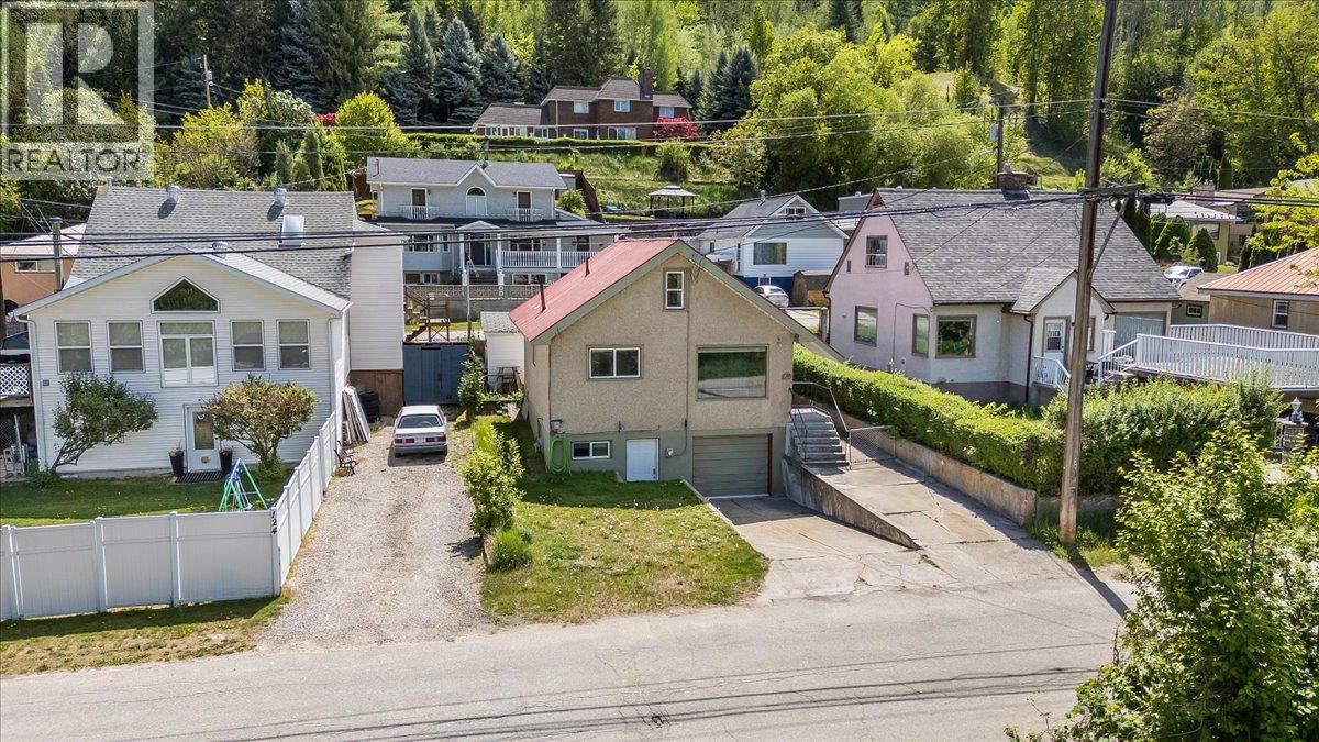 128 Haig Street, Warfield, British Columbia  V1R 2L9 - Photo 41 - 10387374