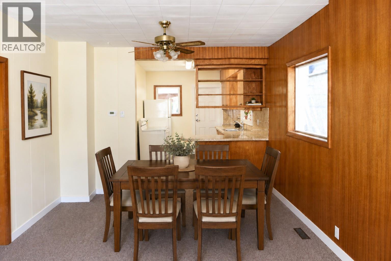 674 Victoria Street, Trail, British Columbia  V1R 3S8 - Photo 4 - 10387239