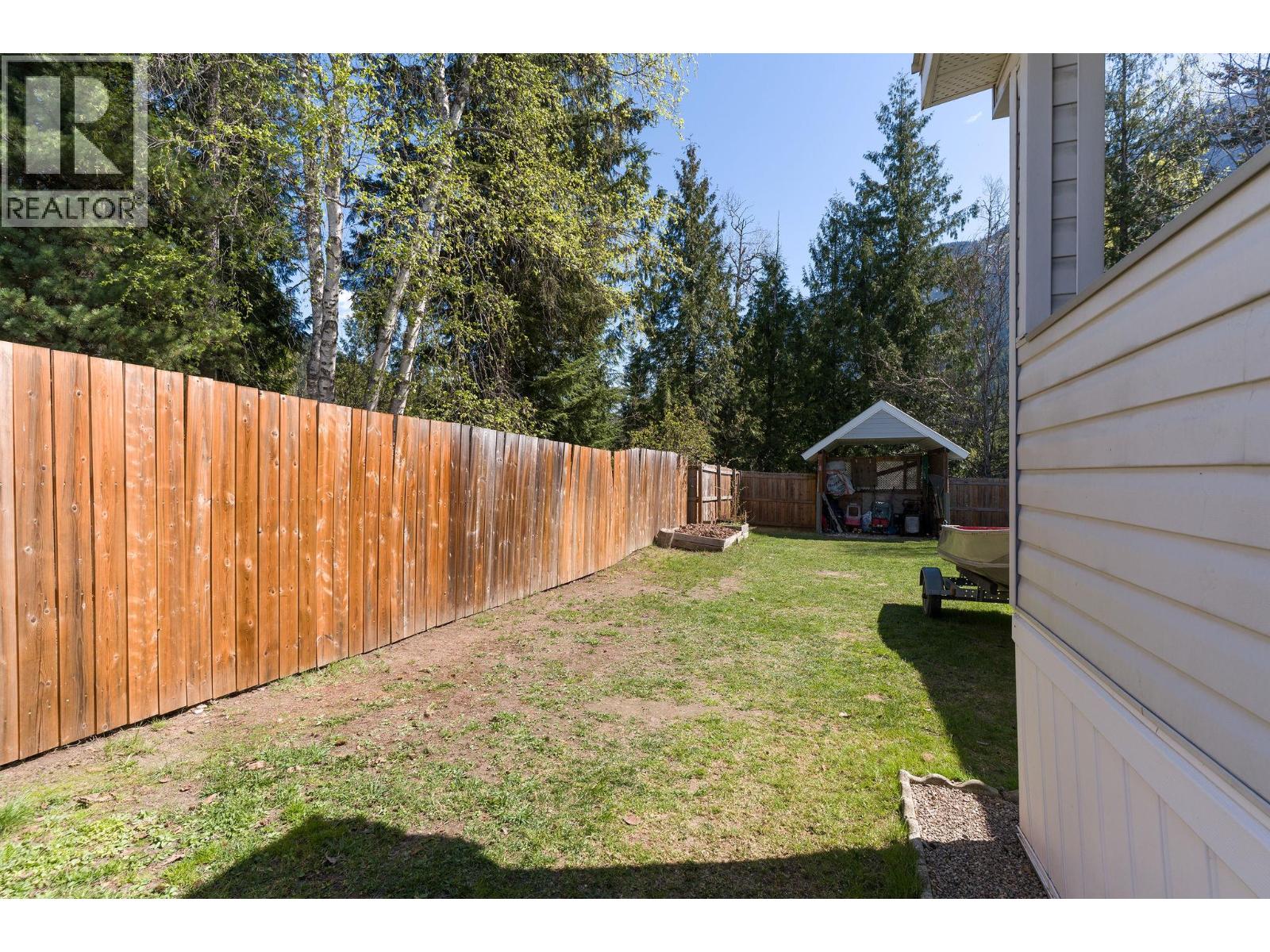 81 Johnson Way, Revelstoke, British Columbia  V0E 2S1 - Photo 25 - 10387449
