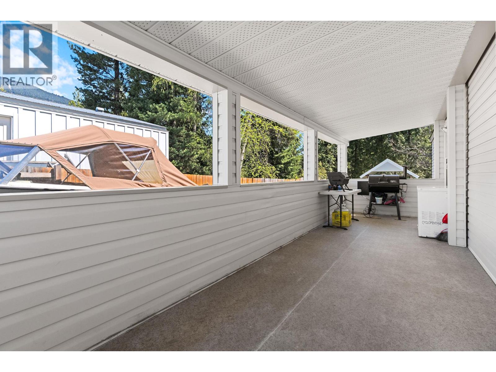 81 Johnson Way, Revelstoke, British Columbia  V0E 2S1 - Photo 3 - 10387449