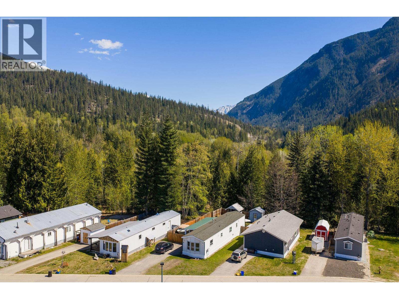 81 Johnson Way, Revelstoke, British Columbia  V0E 2S1 - Photo 36 - 10387449