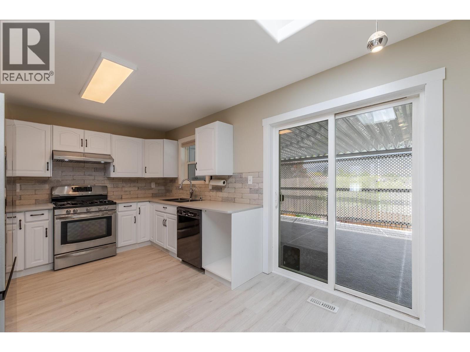 876 Eveningstar Crescent, Oliver, British Columbia  V0H 1T0 - Photo 7 - 10387312