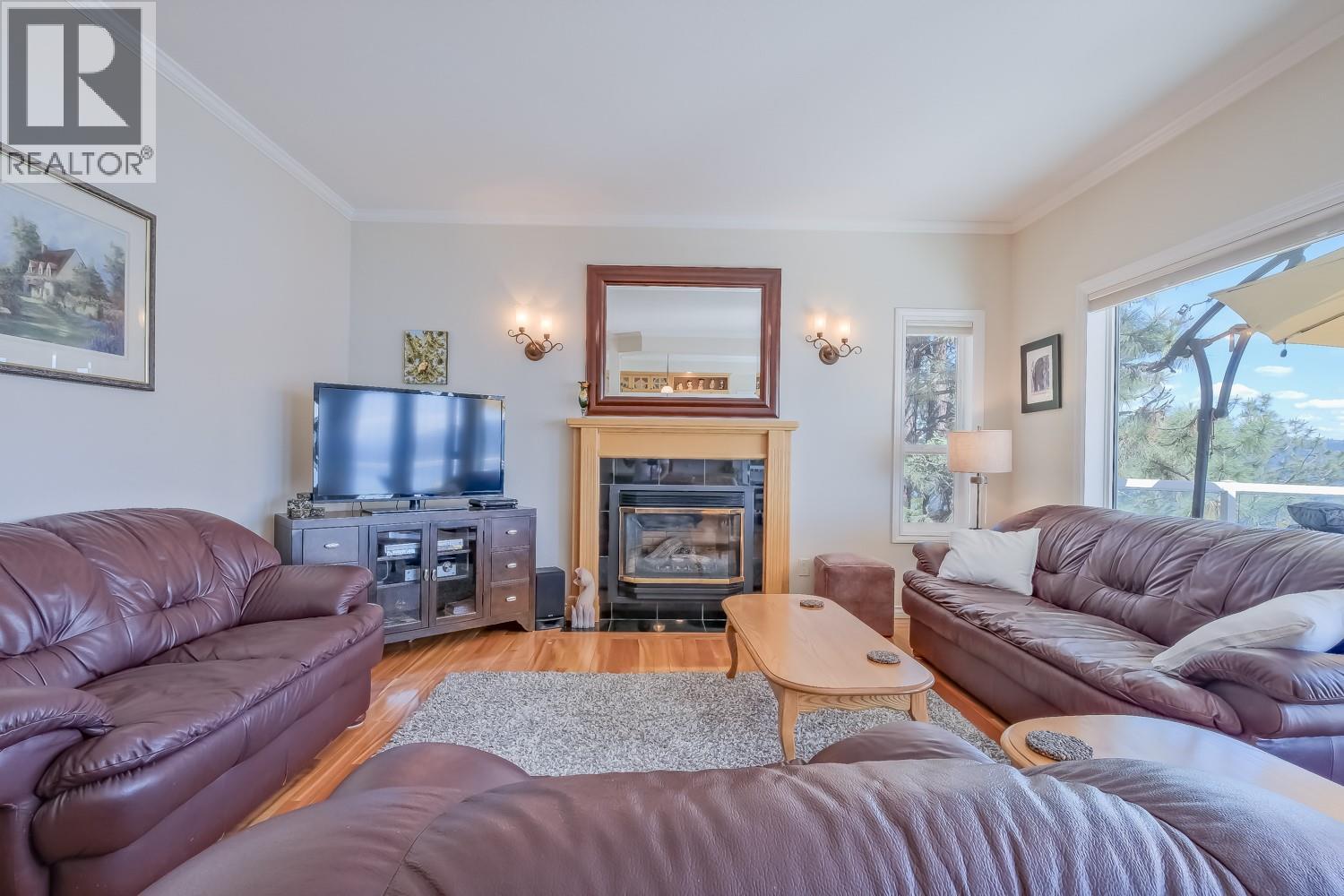 10309 Columbia Way, Vernon, British Columbia  V1H 2B6 - Photo 13 - 10387099