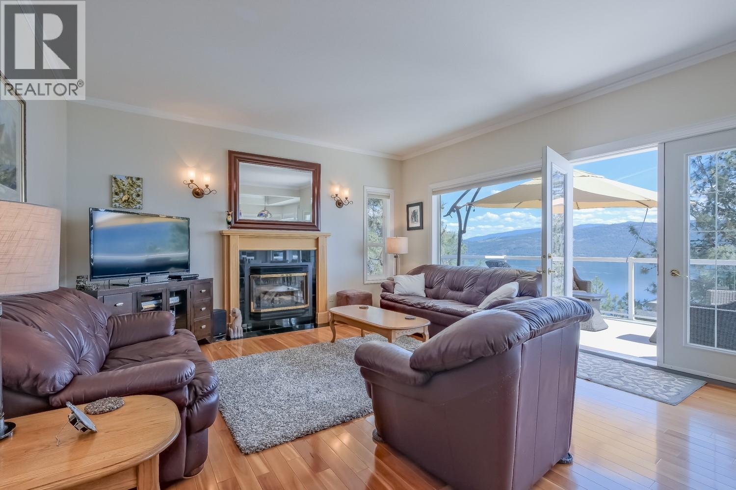 10309 Columbia Way, Vernon, British Columbia  V1H 2B6 - Photo 14 - 10387099