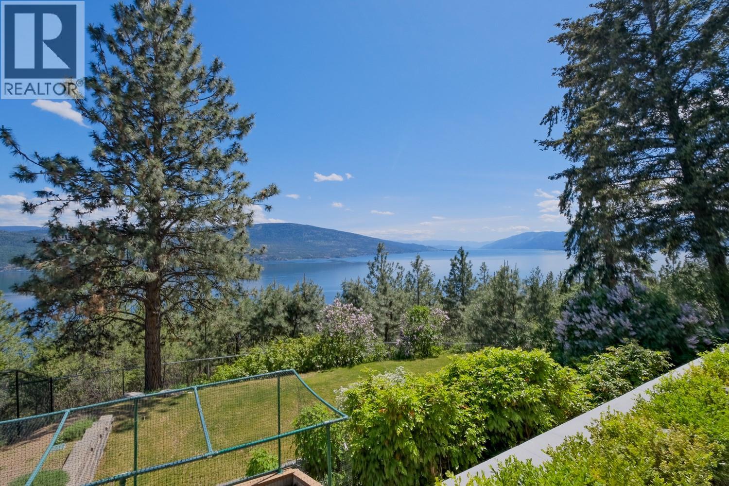 10309 Columbia Way, Vernon, British Columbia  V1H 2B6 - Photo 2 - 10387099