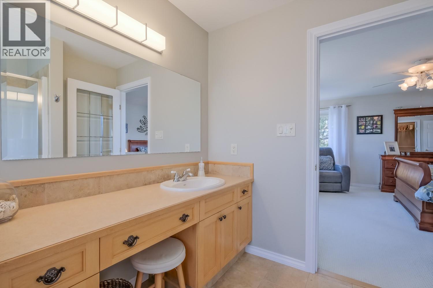 10309 Columbia Way, Vernon, British Columbia  V1H 2B6 - Photo 24 - 10387099