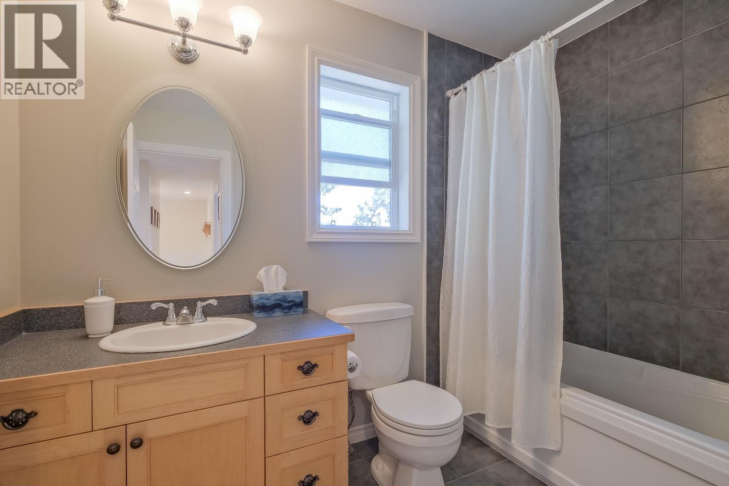 10309 Columbia Way, Vernon, British Columbia  V1H 2B6 - Photo 26 - 10387099