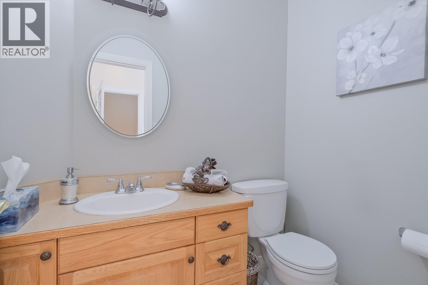 10309 Columbia Way, Vernon, British Columbia  V1H 2B6 - Photo 34 - 10387099