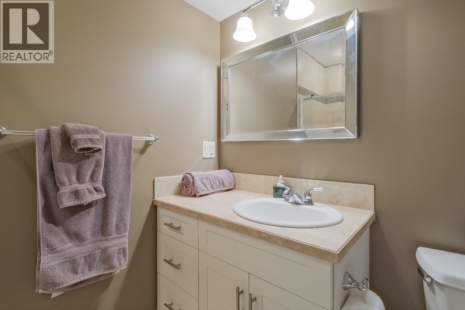 10309 Columbia Way, Vernon, British Columbia  V1H 2B6 - Photo 37 - 10387099