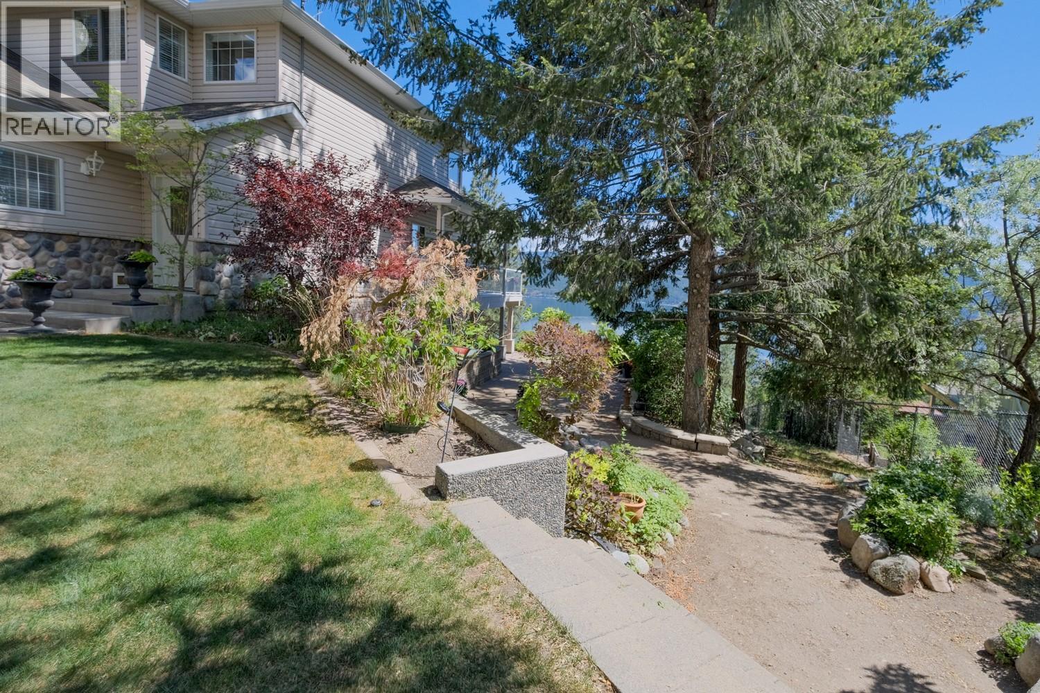 10309 Columbia Way, Vernon, British Columbia  V1H 2B6 - Photo 47 - 10387099