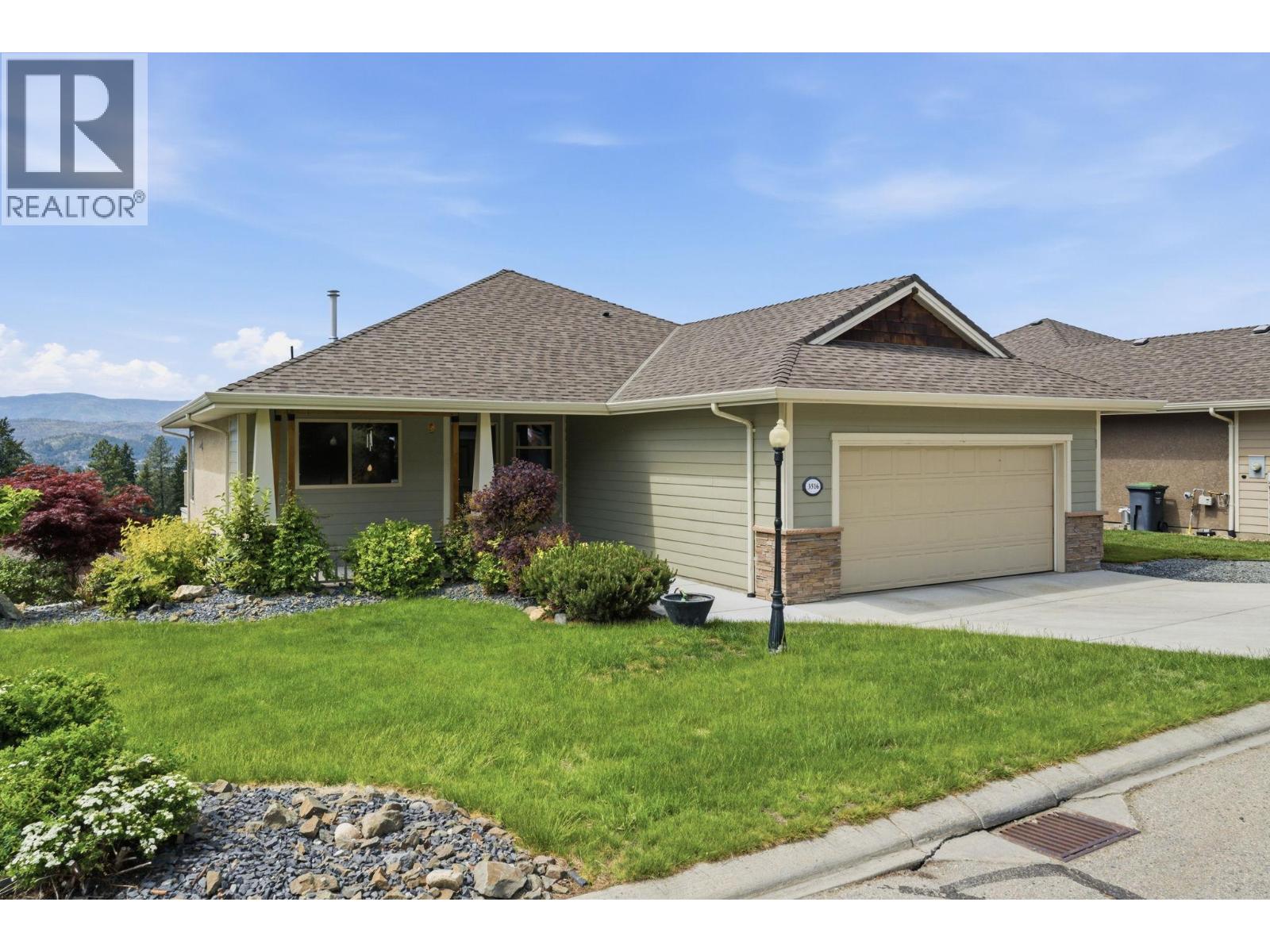 3516 Camelback Drive, Kelowna, British Columbia  V1X 8A7 - Photo 2 - 10387297