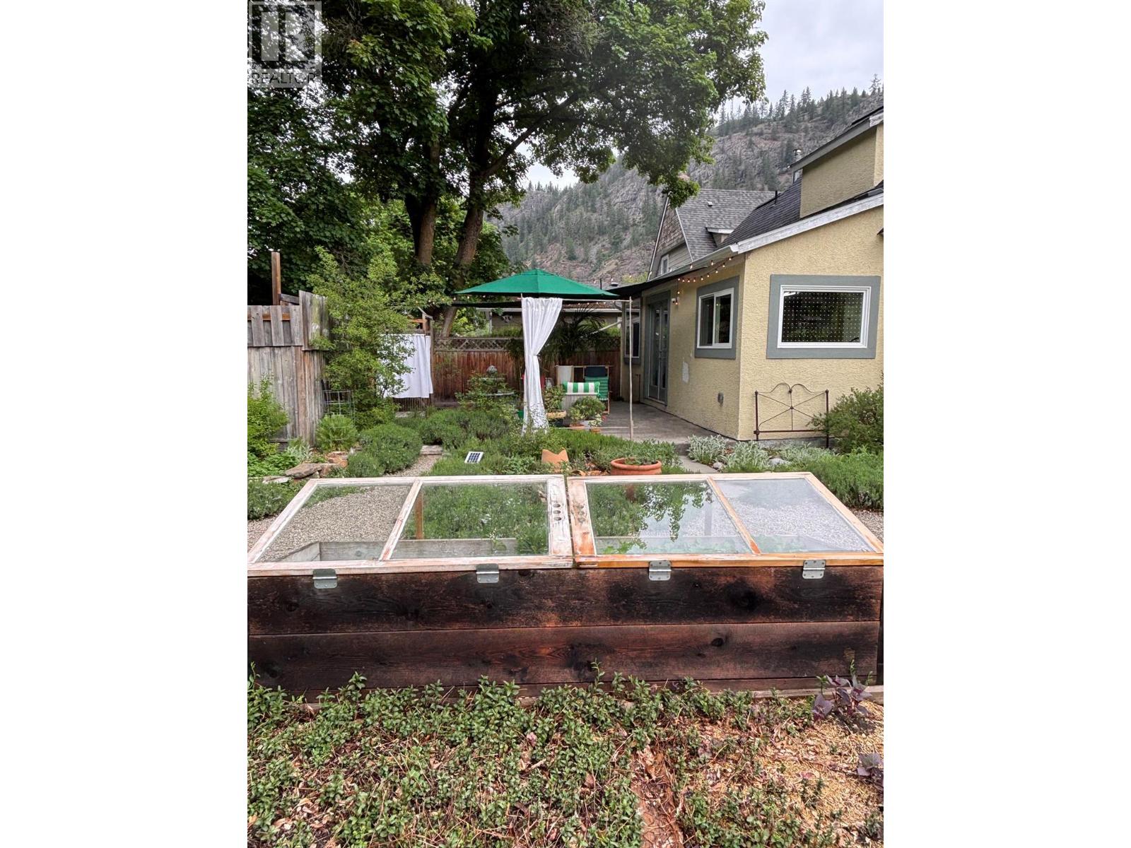 7489 9th Street, Grand Forks, British Columbia  V0H 1H0 - Photo 21 - 10387227